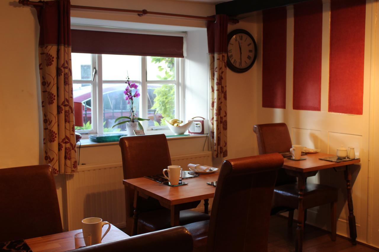 Brewery Farm House Bed & Breakfast Swindon Exterior photo